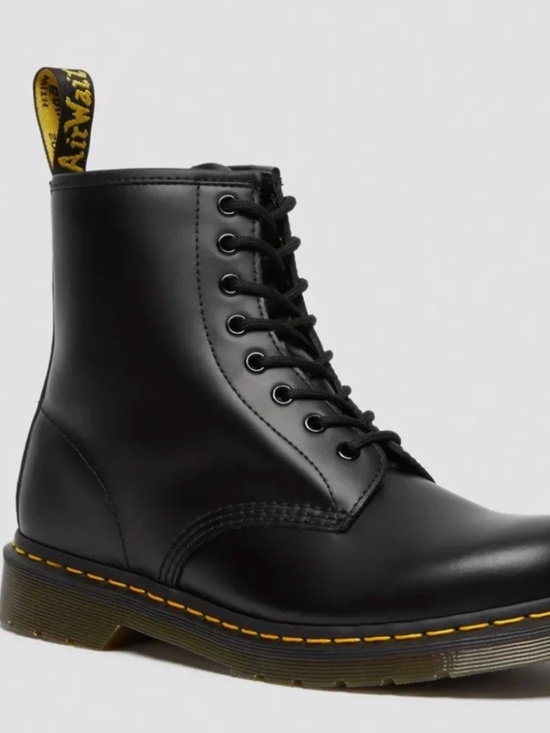 Dr. Martens Other - DOC MARTENS 1460 Smooth Leather Lace Up Boots sz 12
